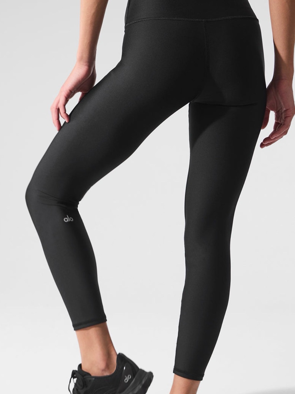 ALO Yoga Black High-Rise Sculpt Leggings in Black NWOT.